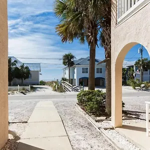 Merrimac #32 Apartment