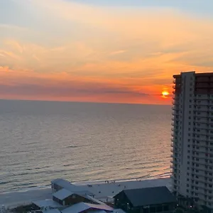 Aparthotel Laketown Wharf 1717, Panama City Beach