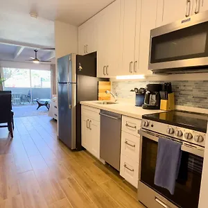 Bay Surf 130- Garden View Studio, Free Parking Apartment Kihei